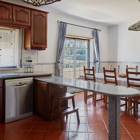 Holiday home Chale Da Malvarosa