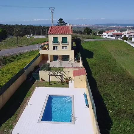 Holiday home Chale Da Malvarosa